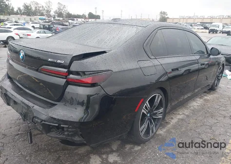 2023 BMW I7 xDrive60 z USA, uszkodzony, nr VIN WBY53EJ03PCN87908